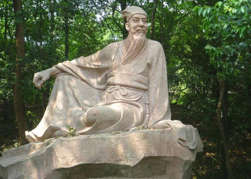 苏轼雕像。