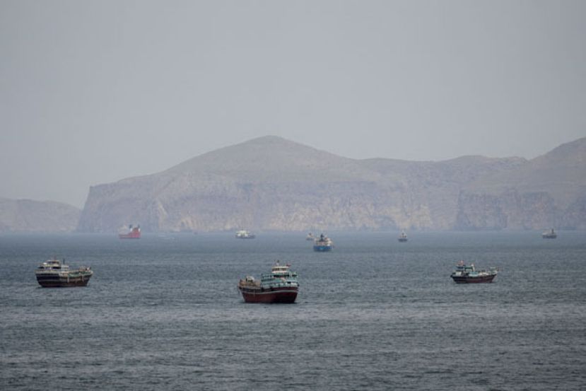 荷莫兹海峡船只。
