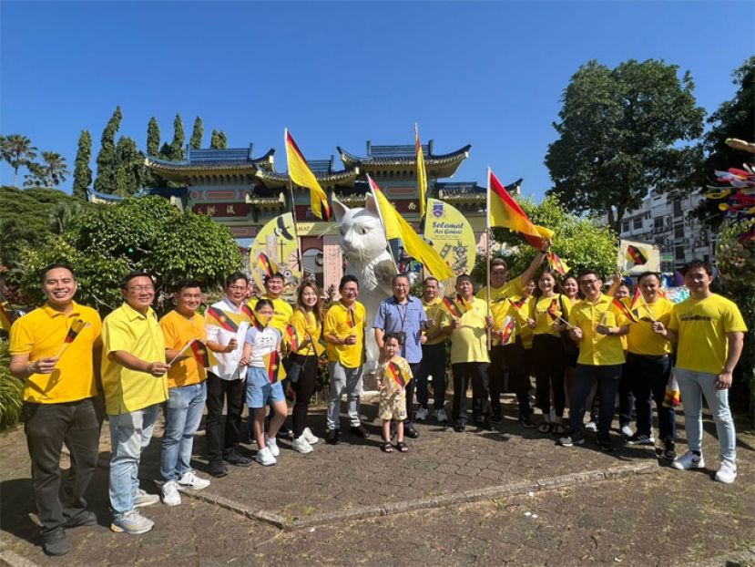 爱722砂拉越日活动，古晋活力团队也邀请南市市长拿督黄鸿圣一起参与。