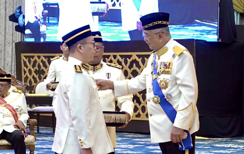 颜丕永获马六甲州元首敦莫哈末阿里博士阁下76岁华诞封赐B.C.M.辉煌勋衔