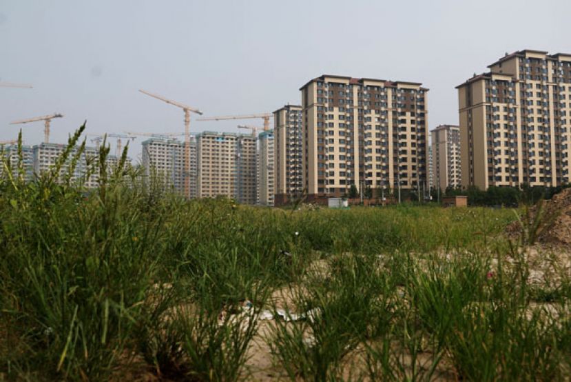 中植集团陷入危机的关键导火线是其在房地产的投资失利。