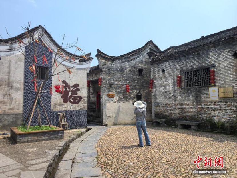 位于湖南郴州宜章县的腊元古村。