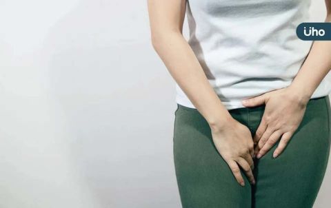 长期憋尿导致频尿血尿热痛感　医师：超级伤肾脏