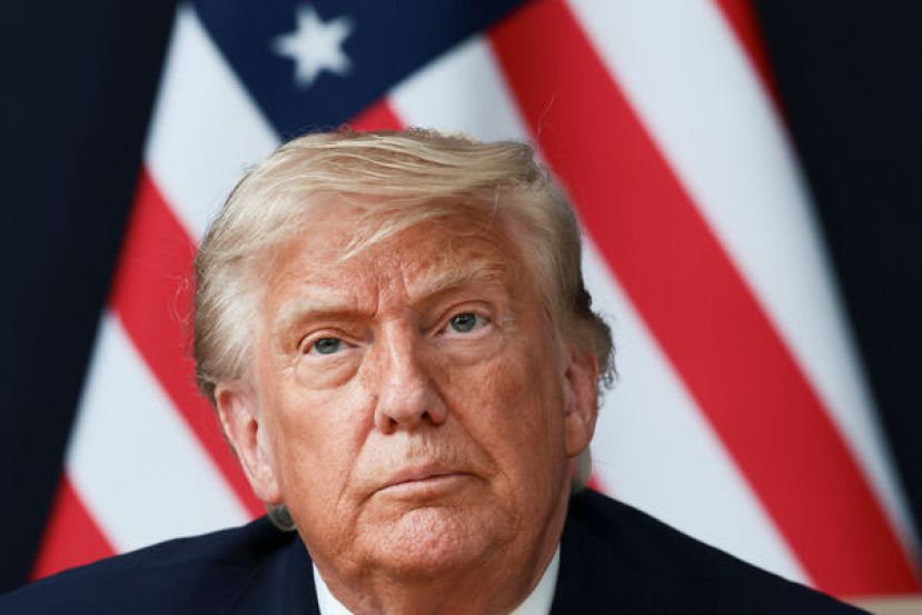 美国总统特朗普的施政满意度惨跌至34%。