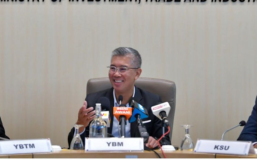 东姑扎夫鲁：助受影响企业 政府拟推特别奖掖