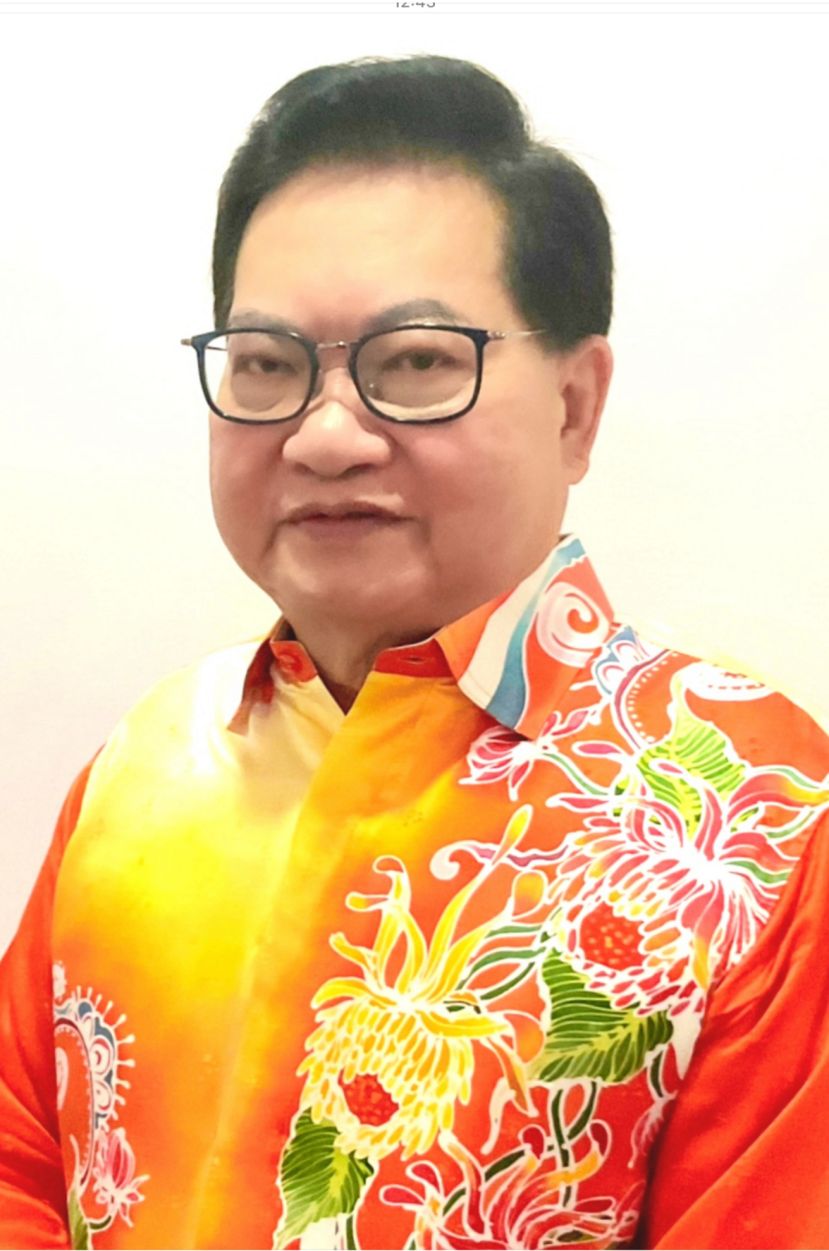 斯木省华总会长兼成邦江中华总商会会长拿督吴标生博士。