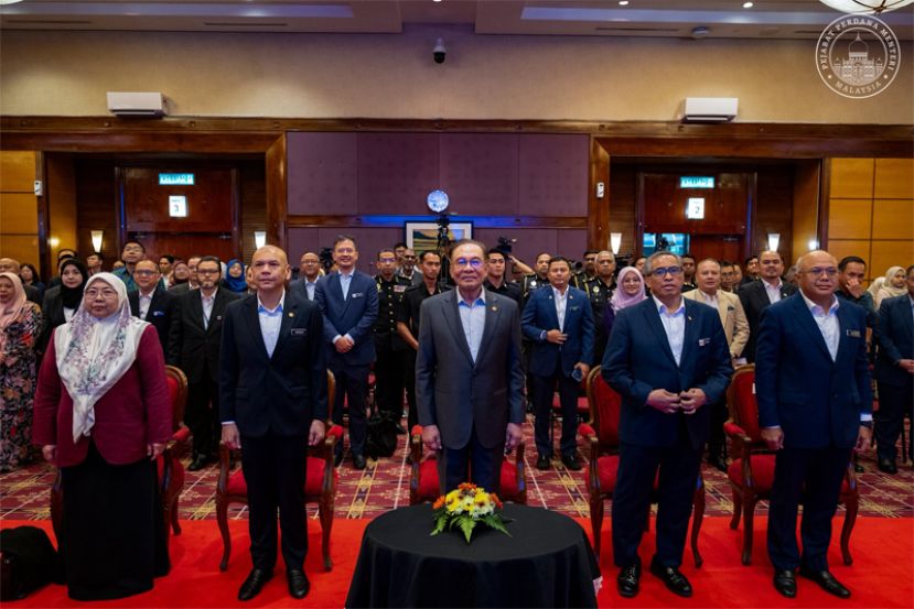 安华：对国内学生参与恐怖主义组织活动感到担忧