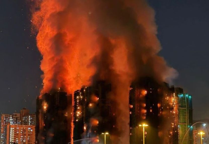8幢大楼中有7幢被焚毁，造成168人死亡。