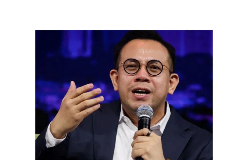 人力资源部长沈志强。