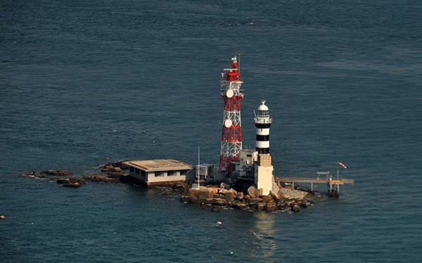 旺阿兹莎陆兆福末沙布反驳  敦马撤白礁岛上诉后才通报内阁