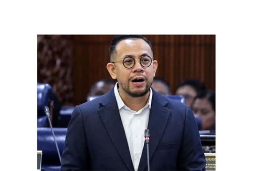 人力资源部长沈志强。