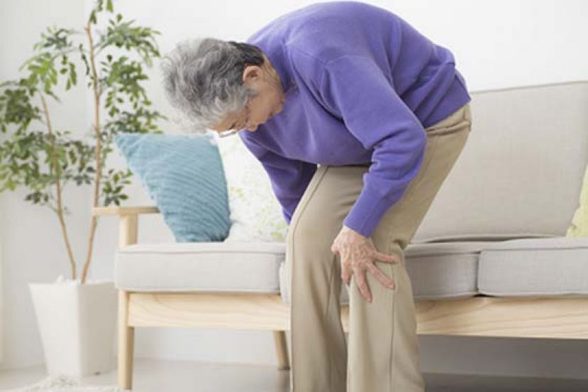 脚麻无力未必是退化　医揪脊髓长肿瘤