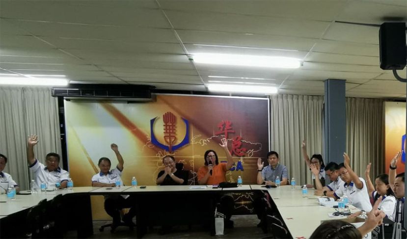 拿督吴健平获美里华总理事支持竞选（砂华总）总会长职务