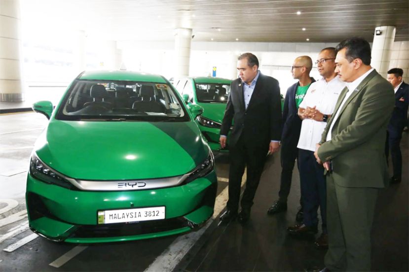 陆兆福希望电召车平台能积极使用电动车辆