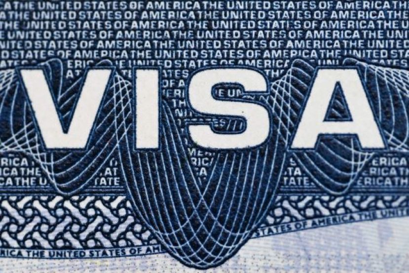 美国暂停全球使领馆签证申请面试。