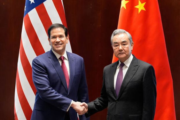 美国国务卿卢比欧日前与中国外交部长王毅进行电话会议。