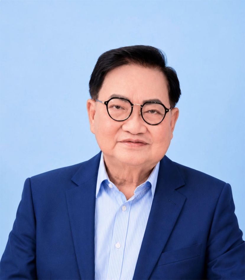 斯木省华总会长兼成邦江中华总商会会长拿督吴标生博士。