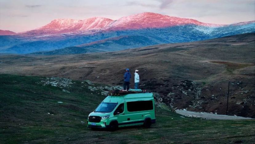 旅行中的玖陆和玖柒。