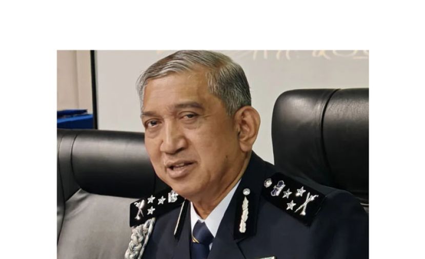 拿督斯里阿兹里。