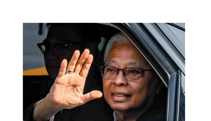 前首相依斯迈沙比里。